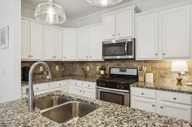 32 Parkmont Lane, Dallas, GA 30132