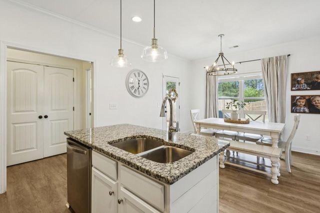 32 Parkmont Lane, Dallas, GA 30132