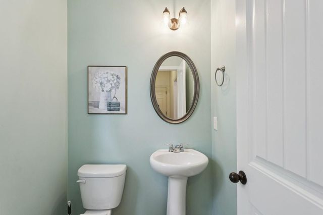 32 Parkmont Lane, Dallas, GA 30132