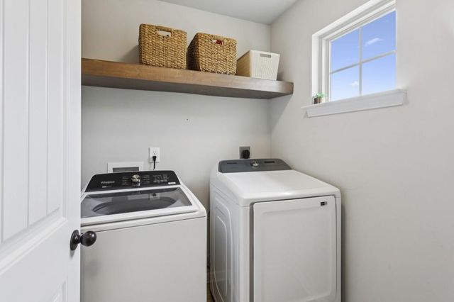 32 Parkmont Lane, Dallas, GA 30132