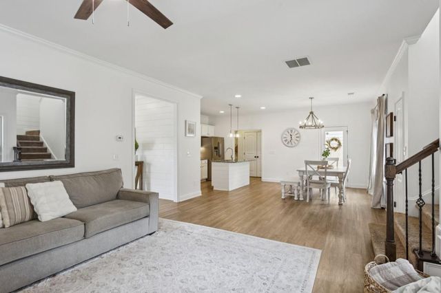 32 Parkmont Lane, Dallas, GA 30132