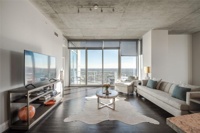 5927 Almeda Road 22904, Houston, TX 77004