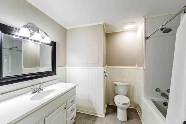 305 Wildwood Dr, Houma, LA 70363