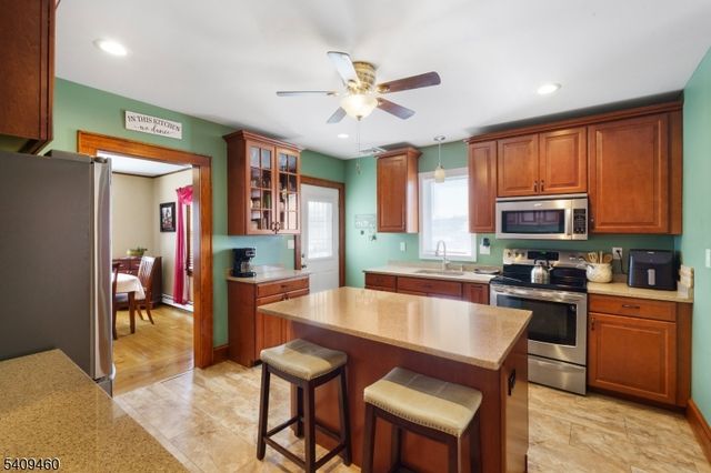 33 Meadow Ave, Wharton Boro, NJ 07885