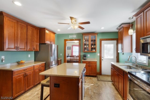 33 Meadow Ave, Wharton Boro, NJ 07885