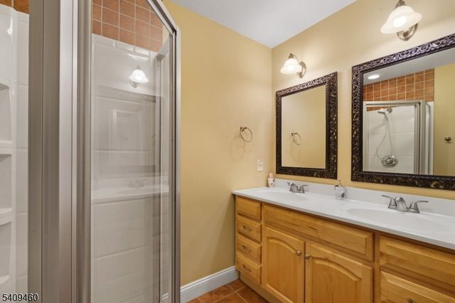 33 Meadow Ave, Wharton Boro, NJ 07885