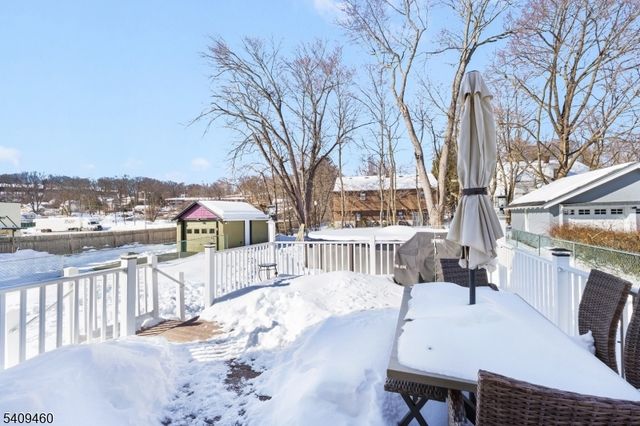 33 Meadow Ave, Wharton Boro, NJ 07885