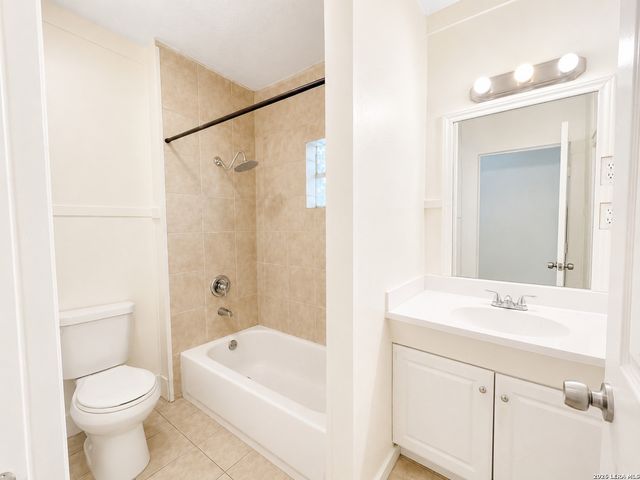 1203 LAMAR ST, San Antonio, TX 78202