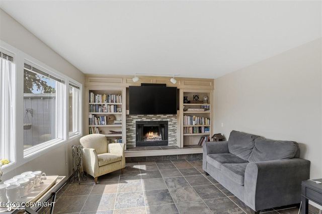 2548 Brook Hill Circle, Anchorage, AK 99516