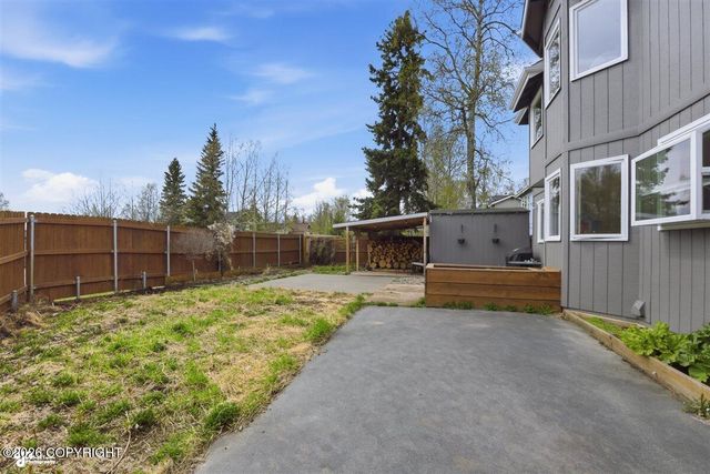 2548 Brook Hill Circle, Anchorage, AK 99516