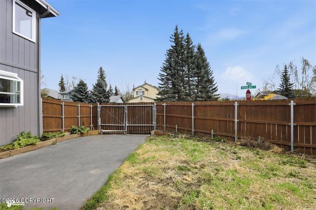 2548 Brook Hill Circle, Anchorage, AK 99516
