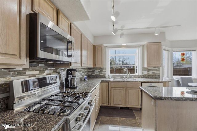 2548 Brook Hill Circle, Anchorage, AK 99516
