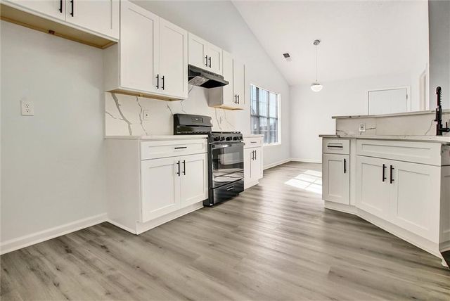 1528 Buckingham Place, Stockbridge, GA 30281