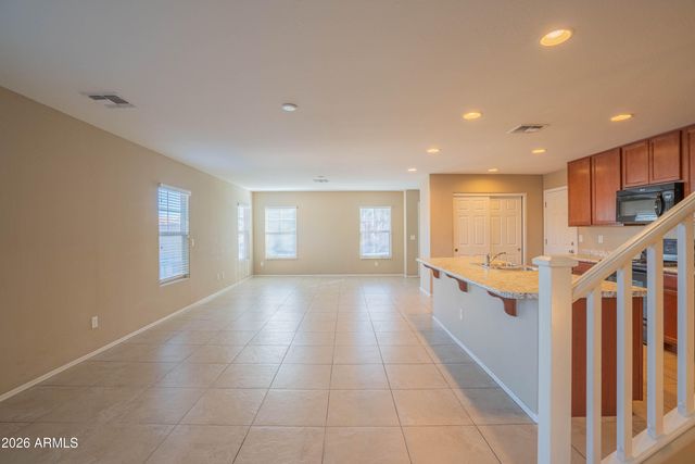 533 N RANGER Trail, Gilbert, AZ 85234