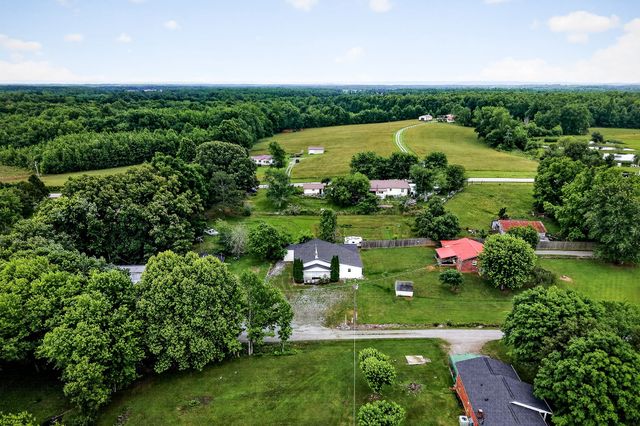 150 Tabernacle Rd, Smithville, TN 37166