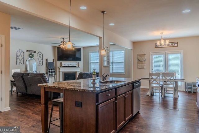 100 Silver Trace, Dallas, GA 30157