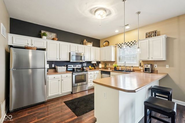 5322 Montavia Lane, Indianapolis, IN 46239