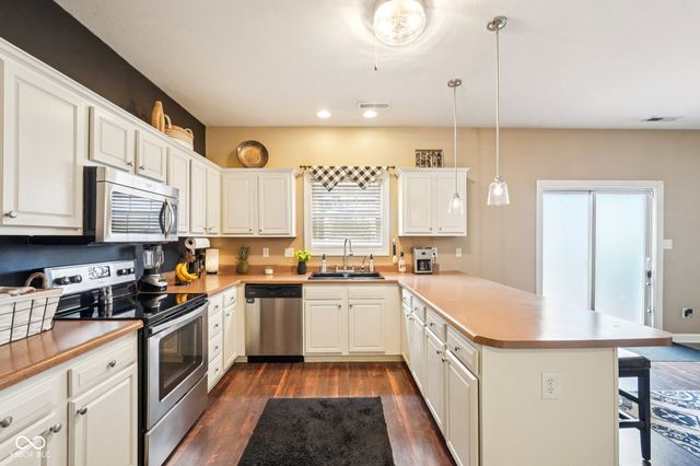 5322 Montavia Lane, Indianapolis, IN 46239