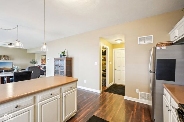 5322 Montavia Lane, Indianapolis, IN 46239