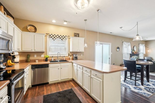 5322 Montavia Lane, Indianapolis, IN 46239