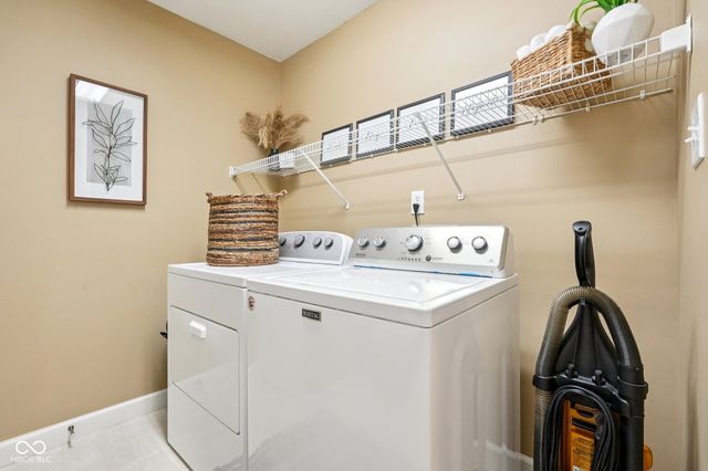 5322 Montavia Lane, Indianapolis, IN 46239