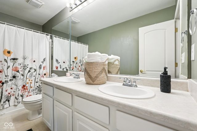 5322 Montavia Lane, Indianapolis, IN 46239