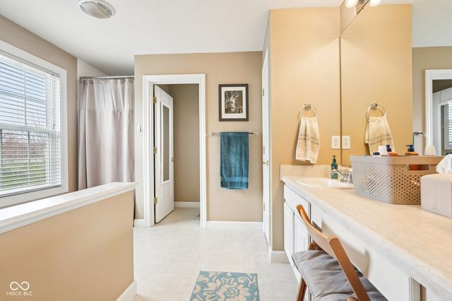 5322 Montavia Lane, Indianapolis, IN 46239