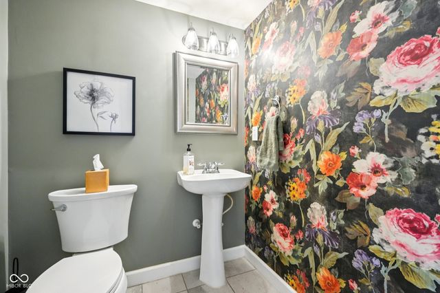 5322 Montavia Lane, Indianapolis, IN 46239