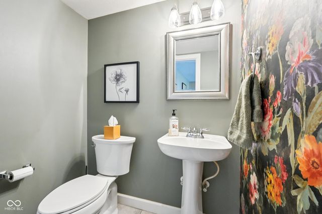 5322 Montavia Lane, Indianapolis, IN 46239