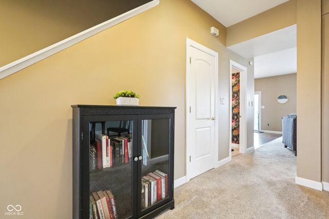 5322 Montavia Lane, Indianapolis, IN 46239