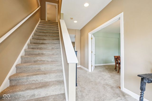 5322 Montavia Lane, Indianapolis, IN 46239