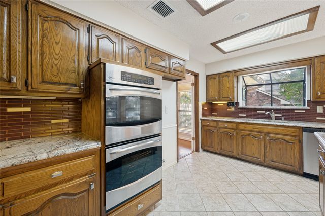 4043 Morman Lane, Addison, TX 75001