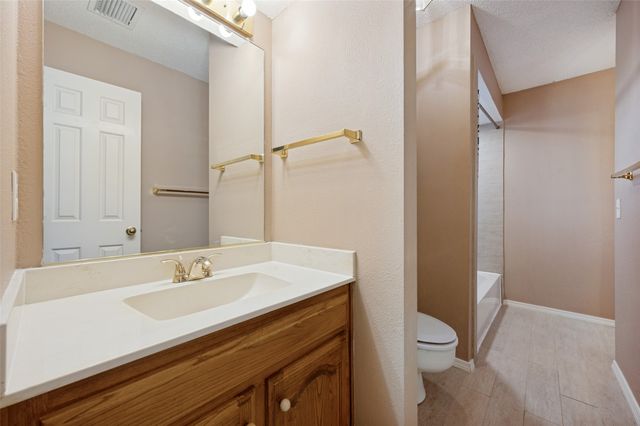 4043 Morman Lane, Addison, TX 75001
