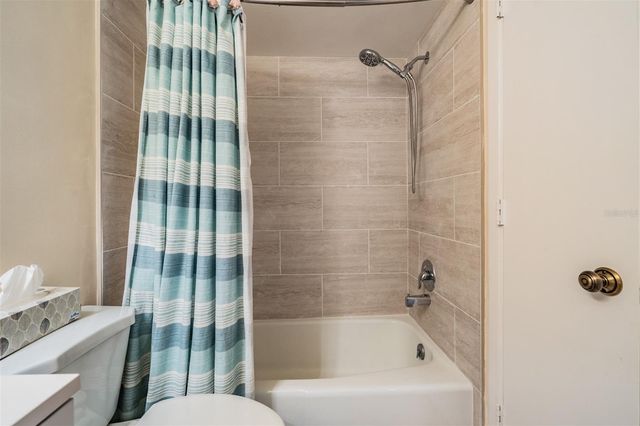 3505 TARPON WOODS BOULEVARD Q402, Palm Harbor, FL 34685