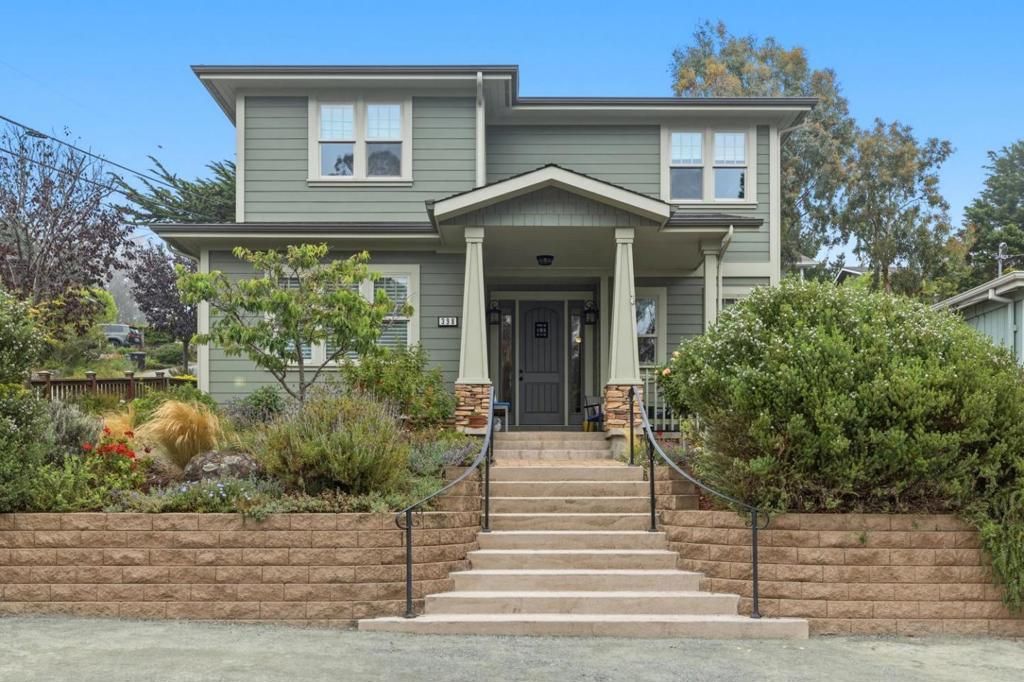 Image 1 of property listing at 398 San Carlos Avenue, El Granada, CA 94018