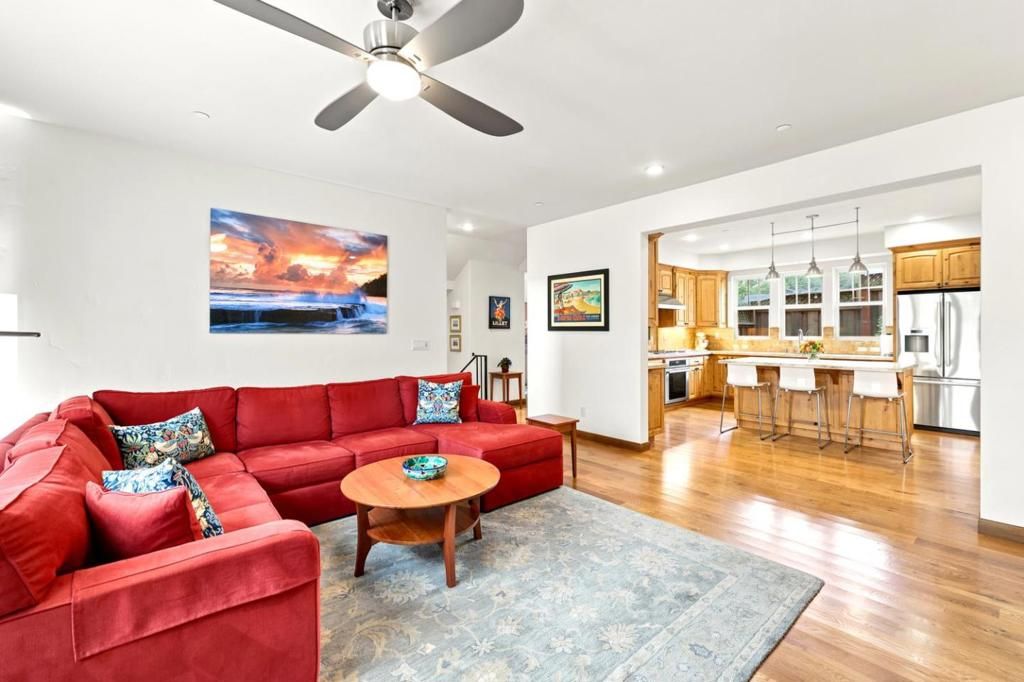 Image 11 of property listing at 398 San Carlos Avenue, El Granada, CA 94018