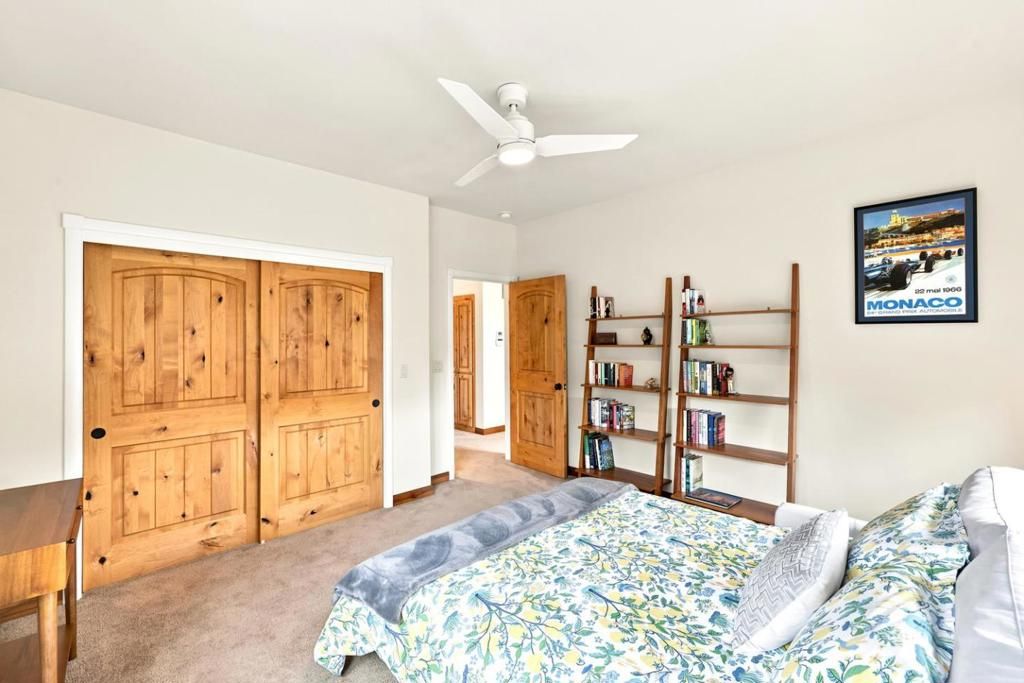 Image 26 of property listing at 398 San Carlos Avenue, El Granada, CA 94018