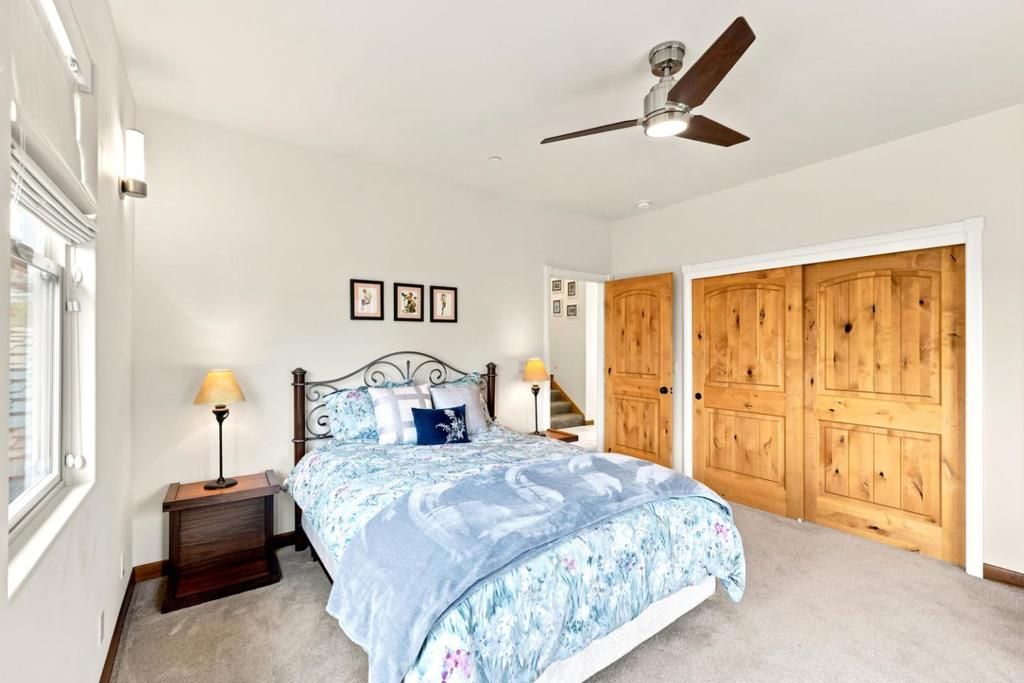 Image 28 of property listing at 398 San Carlos Avenue, El Granada, CA 94018