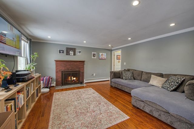 829 Auburn St, Bridgewater, MA 02324