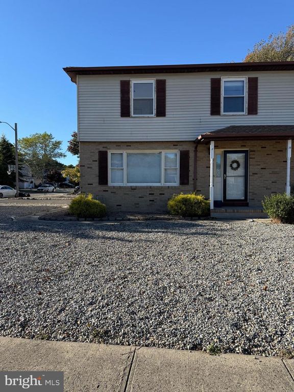 34-A DENVILLE ST, Barnegat, NJ 08005