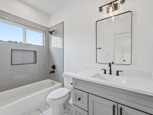 253-255 De Boll Street, Houston, TX 77022