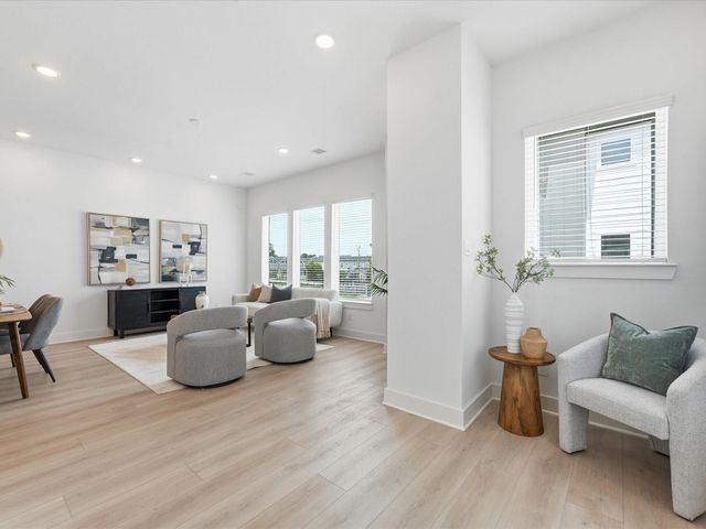 253-255 De Boll Street, Houston, TX 77022