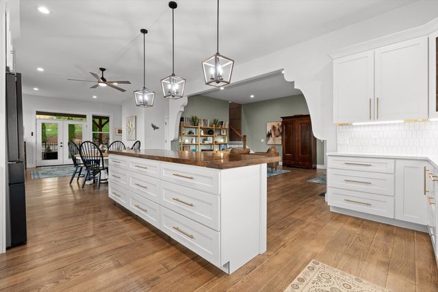 9962 Caseview Drive, Harrison, TN 37341