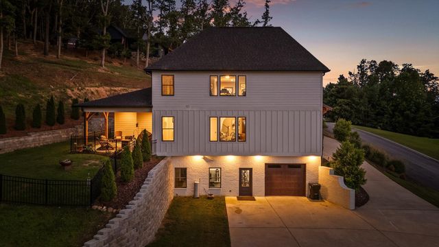 9962 Caseview Drive, Harrison, TN 37341