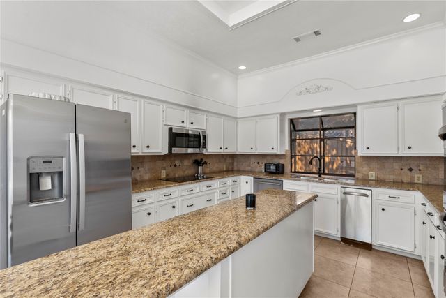 17202 Graystone Drive, Dallas, TX 75248