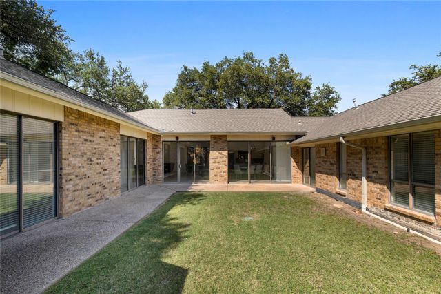17202 Graystone Drive, Dallas, TX 75248