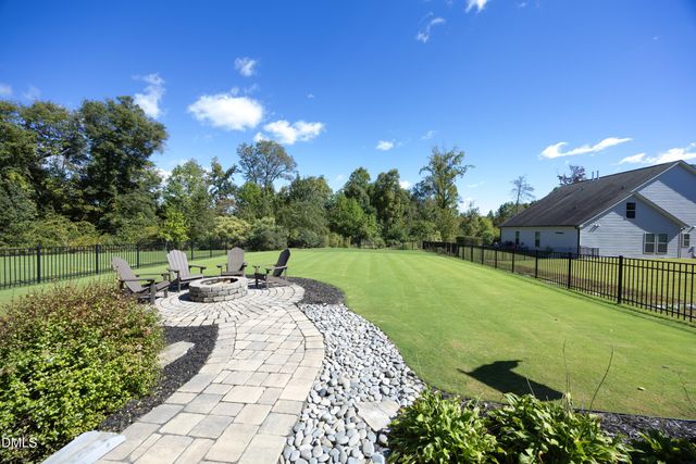 5000 Silver Spruce Way, Zebulon, NC 27597