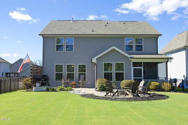 5000 Silver Spruce Way, Zebulon, NC 27597