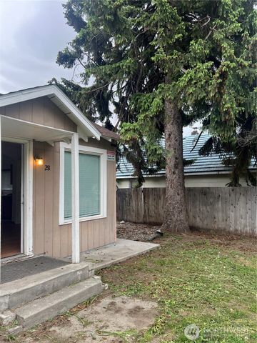 28 N Fir St, Omak, WA 98841