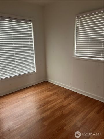 28 N Fir St, Omak, WA 98841